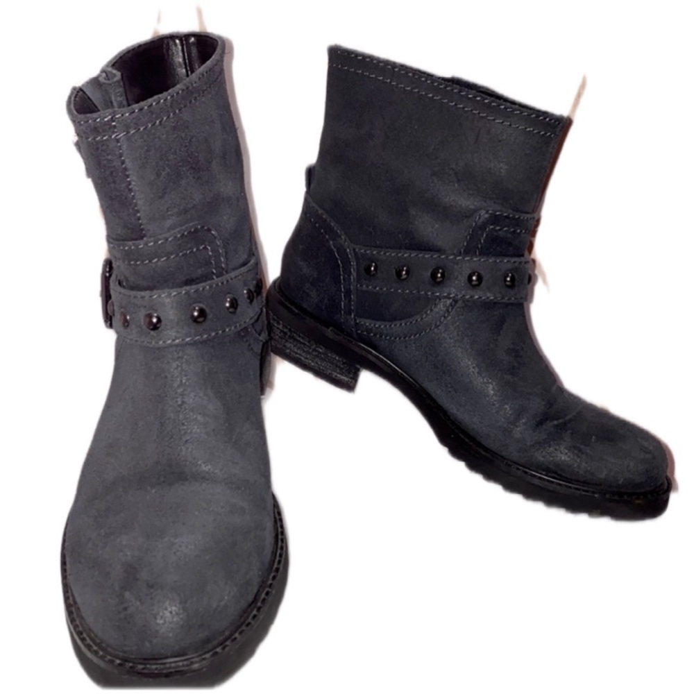 NINE WEST Buckle Leather Ankle Bootie